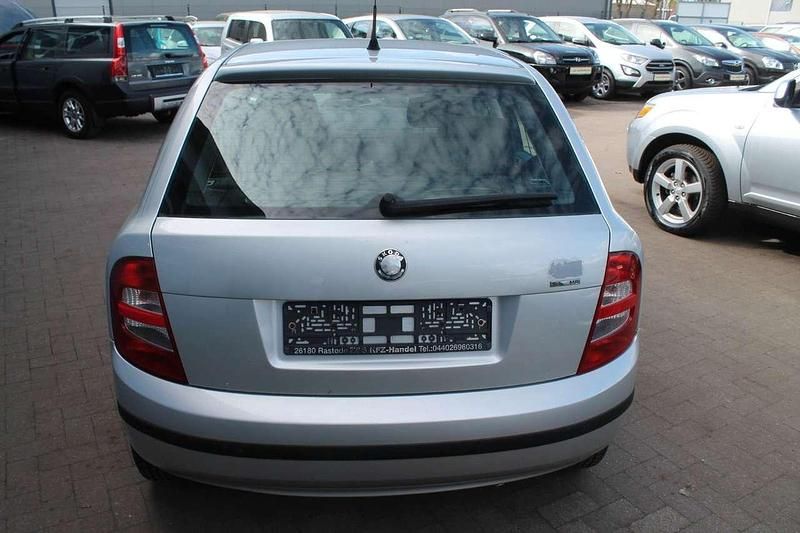 Second-hand Skoda Fabia 60 CP (44 kW) 2002 Argintiu Hatchback