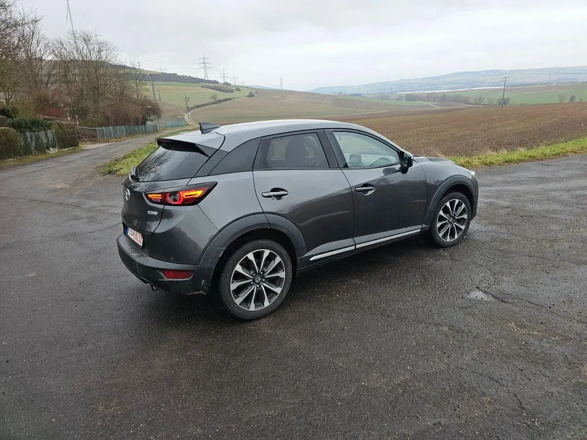 Gebraucht Mazda CX-3 Sports-Line 116 PS (85 kW) 2019 Grau SUV