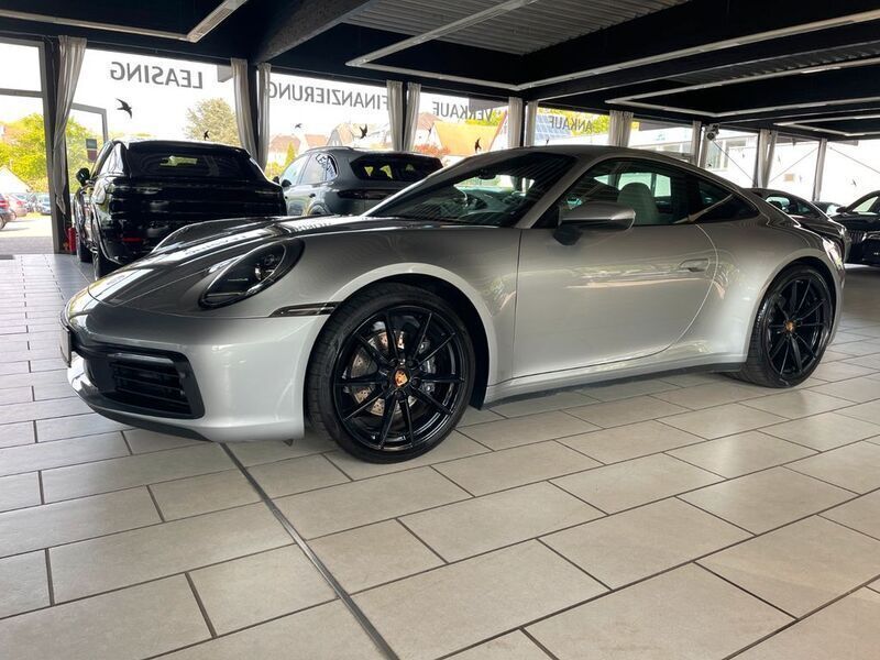Gebraucht Porsche 911 Carrera 385 PS (283 kW) 2020 Silber metallic Coupé