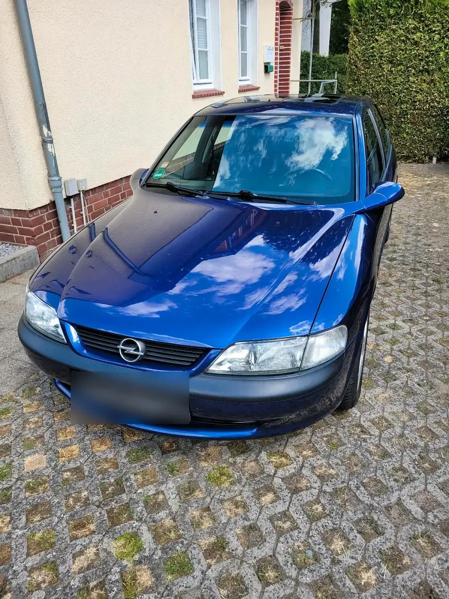 Gebraucht Opel Vectra 116 PS (85 kW) 1997 Violet Limousine