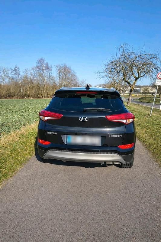 Second-hand Hyundai Tucson 177 CP (130 kW) 2018 Negru SUV