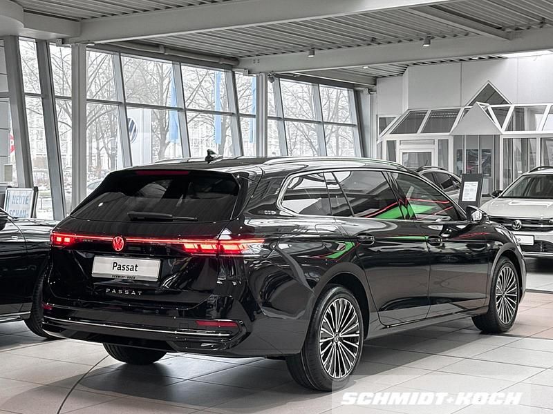 Neu VW Passat Elegance 150 PS (110 kW) 2026 Grenadillschwarz (schwarz) Kombi