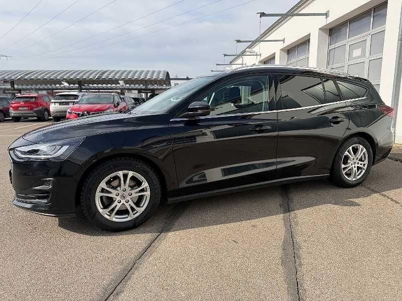 Używany Ford Focus Titanium X 155 KM (114 kW) 2023 Szary Sedan/Limuzyna