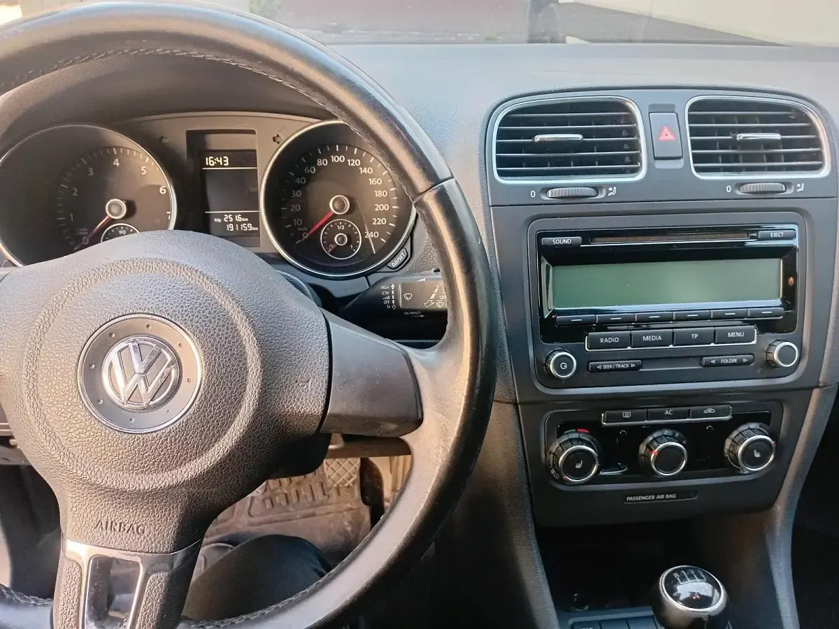 Gebraucht VW Golf VI 86 PS (63 kW) 2009 Grau Kleinwagen