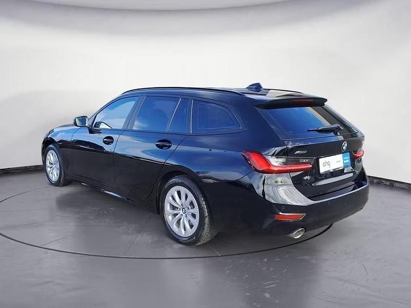 Gebraucht BMW 320 Advantage 190 PS (139 kW) 2021 Schwarz Kombi