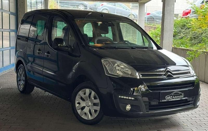 Gebraucht Citroën Berlingo Feel 99 PS (72 kW) 2016 Schwarz Van / Kleinbus