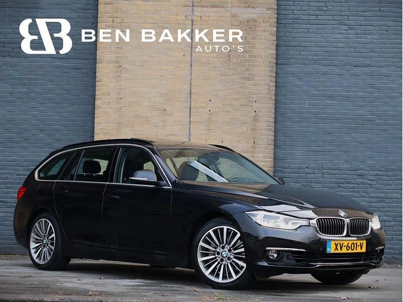 Schwarz Gebraucht 2019 BMW 340 Luxury Line Kombi | 26.900 € (Guter Preis) - Bild 1/4