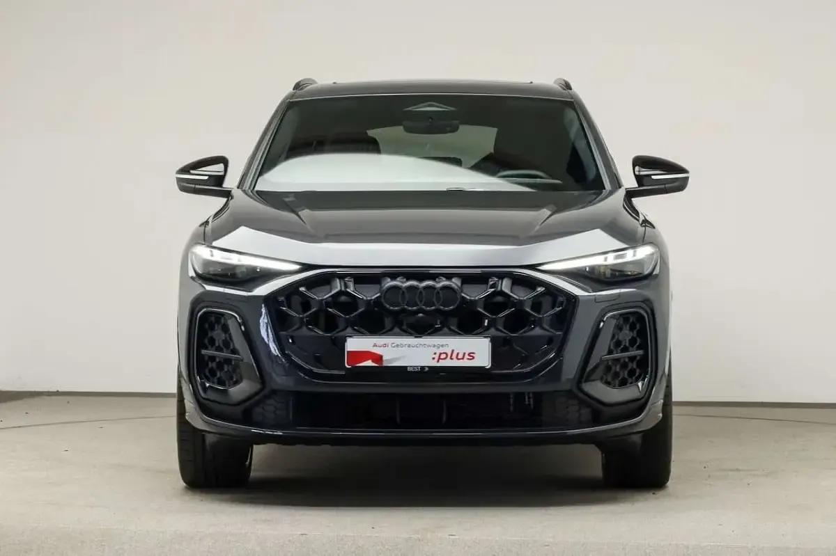 Używany Audi SQ5 Edition .1 367 KM (269 kW) 2025 Szary SUV