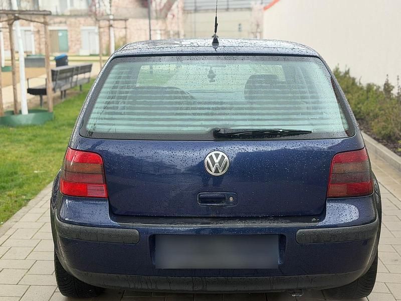 Gebraucht VW Golf IV 102 PS (75 kW) 2001 Blau Limousine