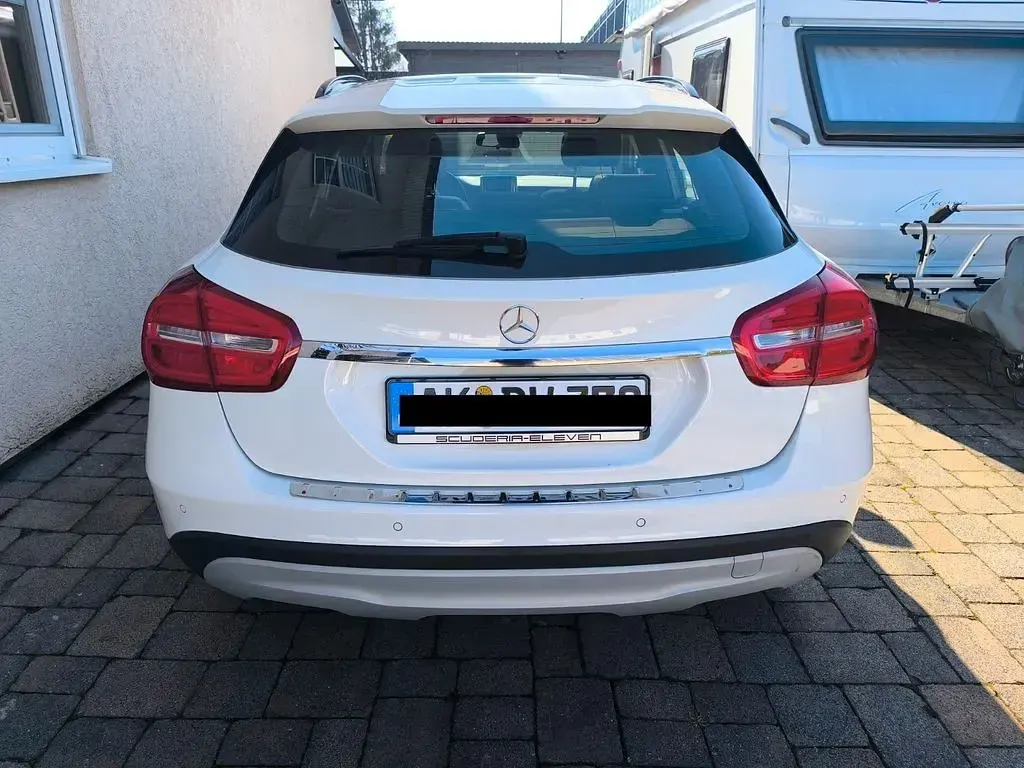 Gebraucht Mercedes GLA200 156 PS (114 kW) 2014 Weiß SUV