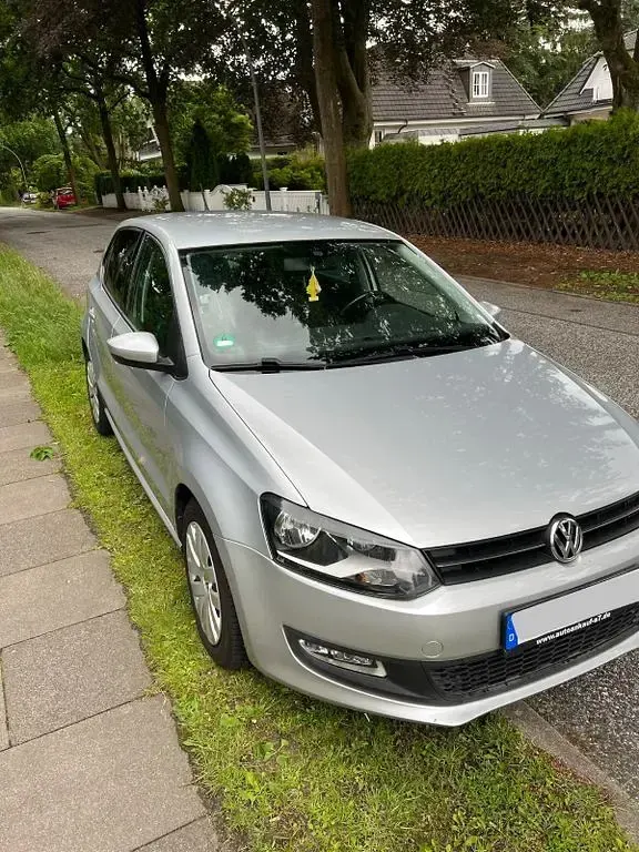 Gebraucht VW Polo Team 86 PS (63 kW) 2010 Silber Kleinwagen