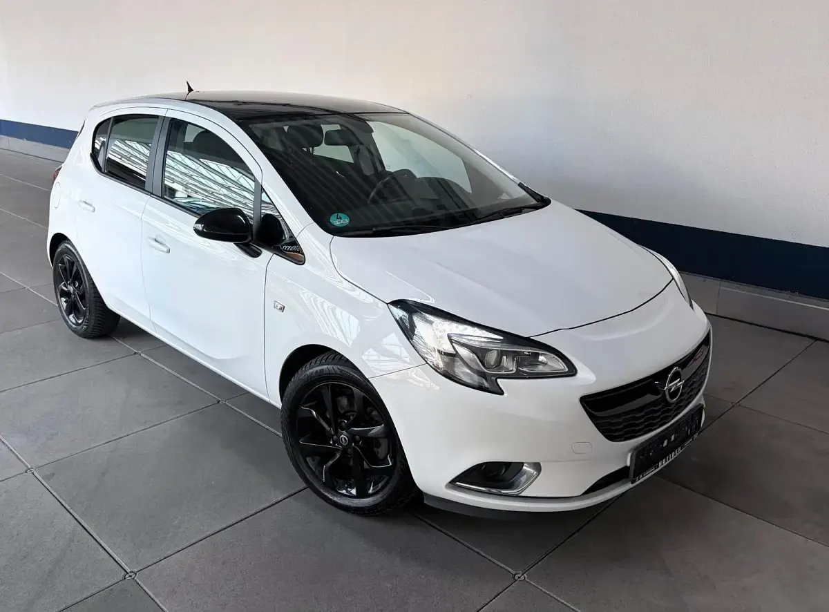 Gebraucht Opel Corsa Color Edition 101 PS (74 kW) 2015 Weiß Kleinwagen