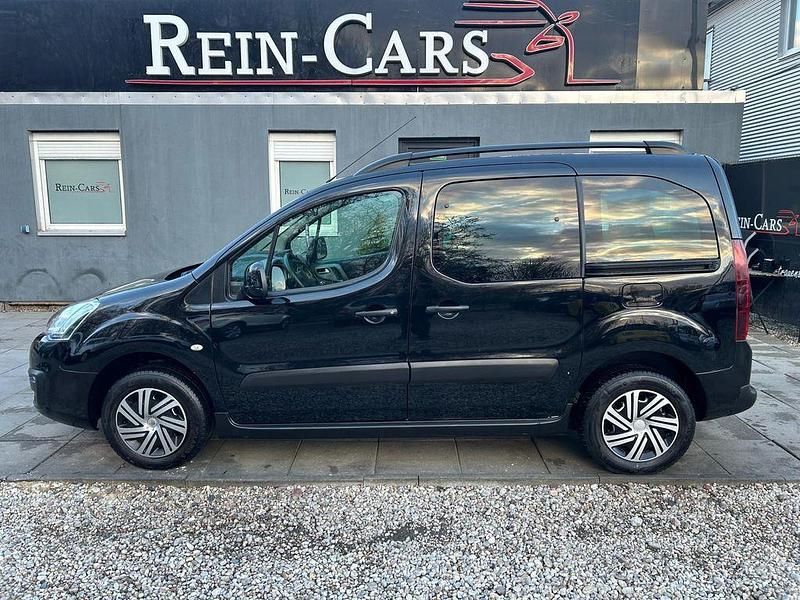 Gebraucht Citroën Berlingo XTR 99 PS (72 kW) 2016 Schwarz Van / Kleinbus