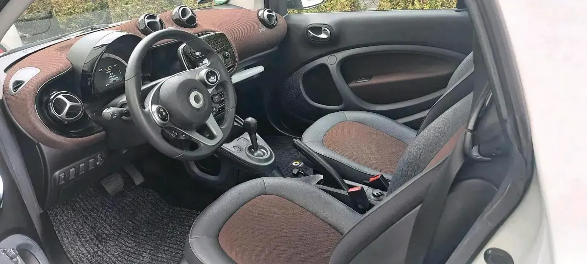 Gebraucht Smart ForTwo Coupé 90 PS (66 kW) 2019 Weiß Coupé
