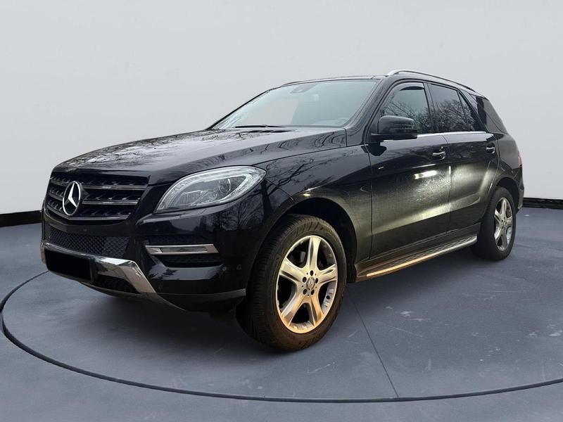 Gebraucht Mercedes ML350 258 PS (189 kW) 2013 Schwarz SUV