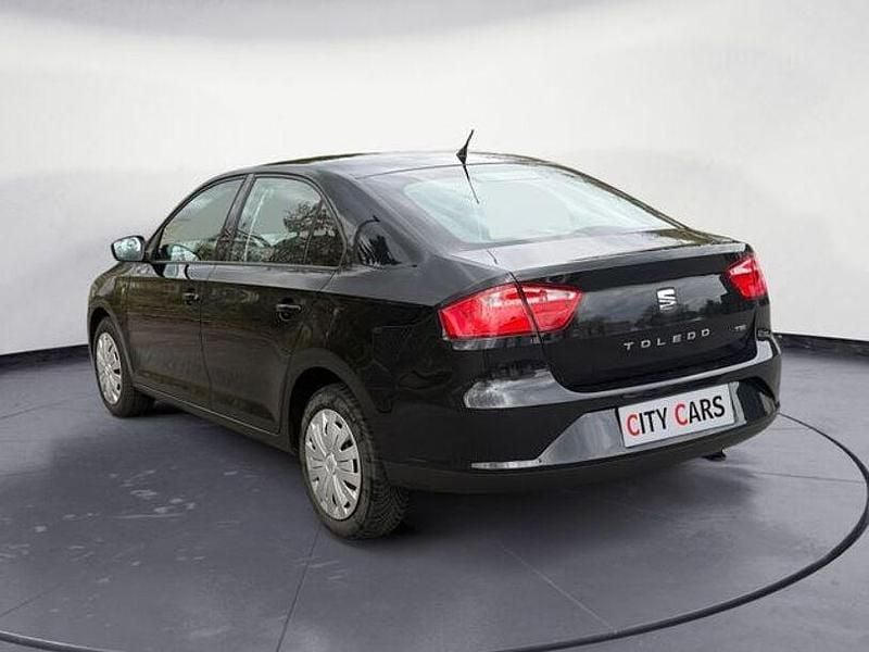 Gebraucht Seat Toledo Style 105 PS (77 kW) 2015 Schwarz Kleinwagen
