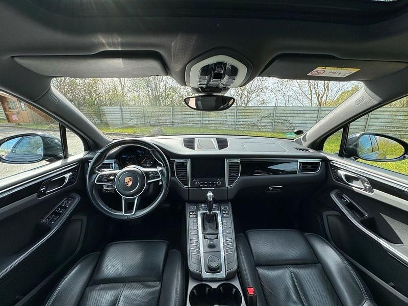 Gebraucht Porsche Macan 252 PS (185 kW) 2018 Schwarz SUV