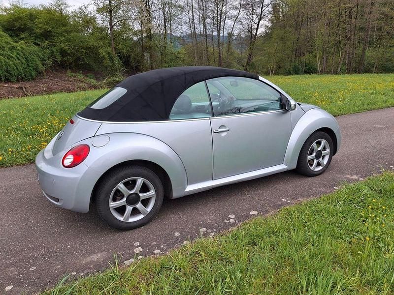 Gebraucht VW New Beetle 105 PS (77 kW) 2007 Silber Kleinwagen