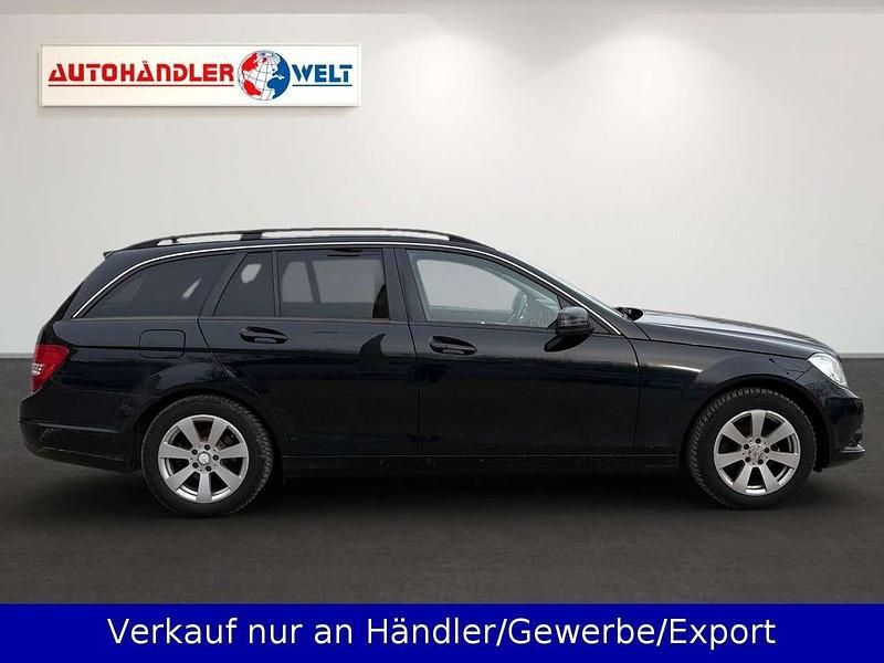 Gebraucht Mercedes C200 136 PS (100 kW) 2012 Schwarz Kombi