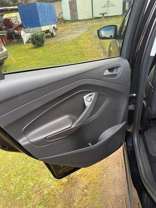 Gebraucht Ford Kuga 150 PS (110 kW) 2013 Schwarz SUV