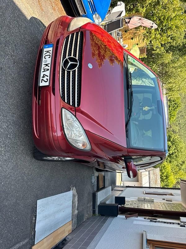 Gebraucht Mercedes Viano 150 PS (110 kW) 2007 Rot Van / Kleinbus