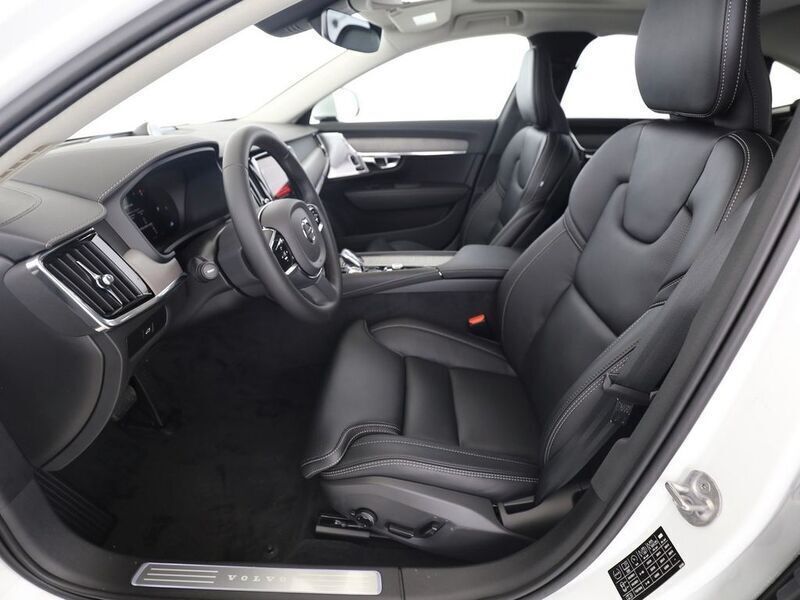 Gebraucht Volvo S90 Ultimate 235 PS (172 kW) 2024 Crystal white / metallic Limousine