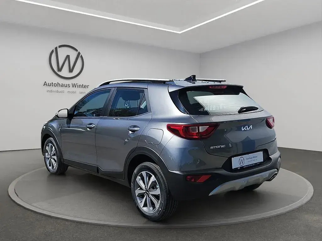 Nowe Kia Stonic Vision 101 KM (74 kW) 2025 Czerwony SUV