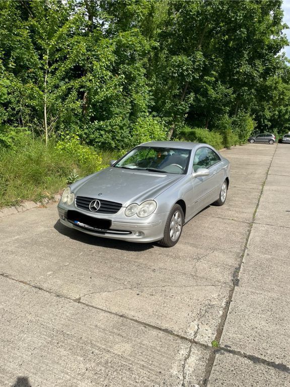 Silber Gebraucht 2002 Mercedes CLK200 Elegance Coupé | 1.500 € (Superpreis) - Bild 1/4