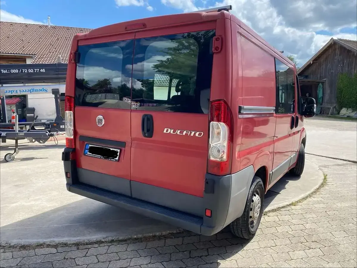 Gebraucht Fiat Ducato 116 PS (85 kW) 2012 Rot Van