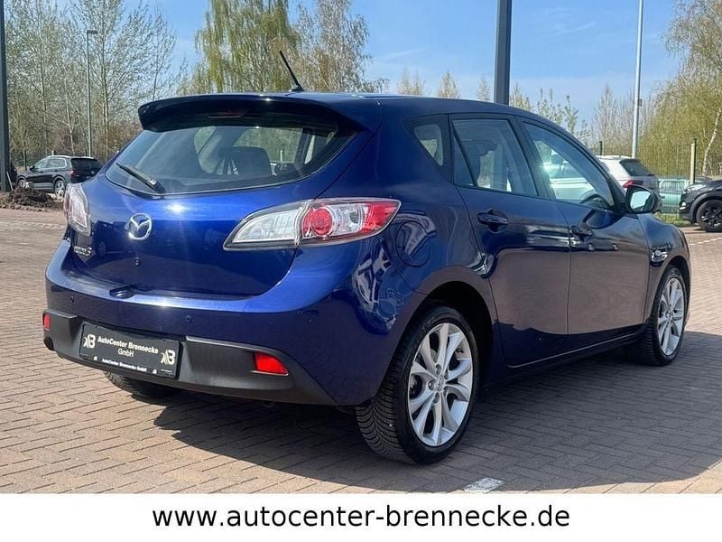 Gebraucht Mazda 3 High 105 PS (77 kW) 2010 Blau Limousine
