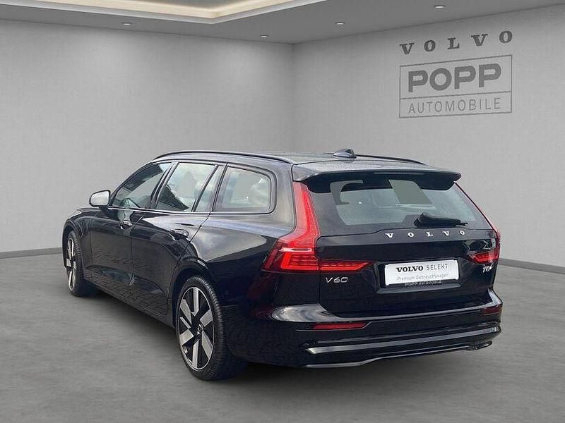 Gebraucht Volvo V60 Plus 455 PS (334 kW) 2024 Onyx black Kombi