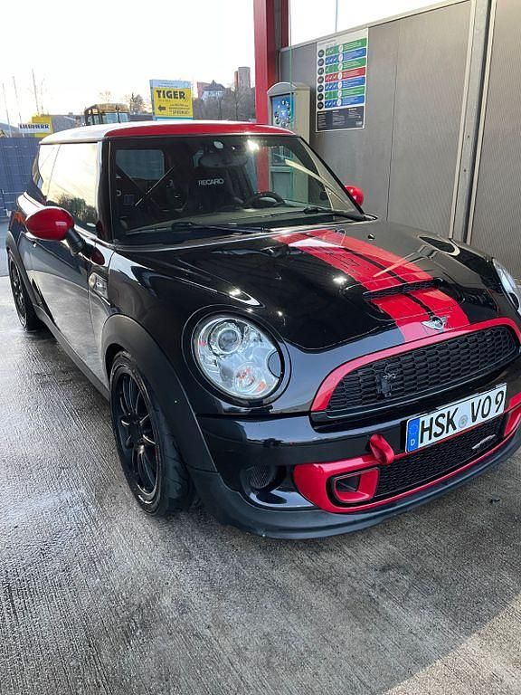 Gebraucht Mini John Cooper Works 279 PS (205 kW) 2011 Schwarz Kleinwagen