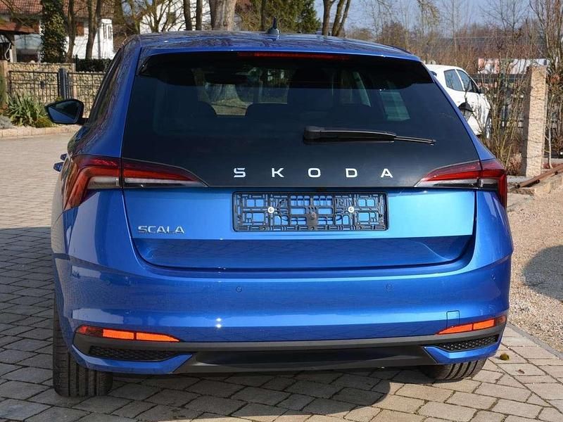 Neu Skoda Scala Dynamic 116 PS (85 kW) 2026 Raceblau metallic Kleinwagen