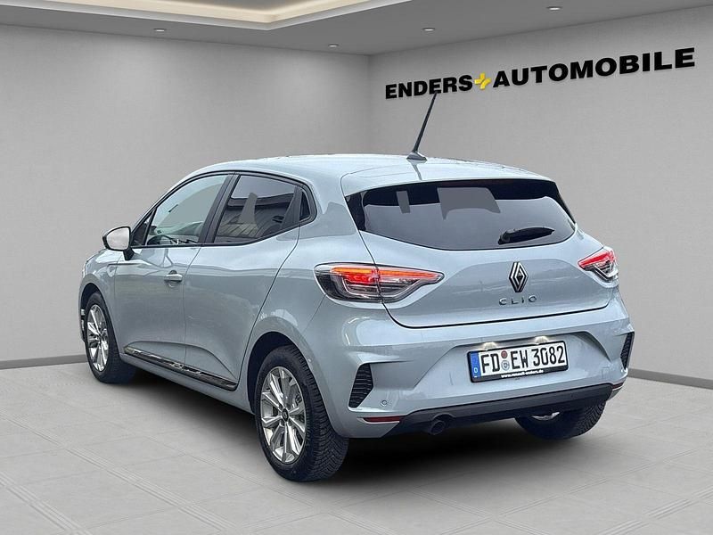 Gebraucht Renault Clio V Evolution 67 PS (49 kW) 2025 Grau Limousine