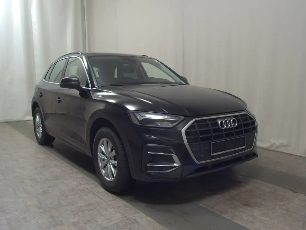 Gebraucht Audi Q5 Business 163 PS (119 kW) 2022 Schwarz SUV