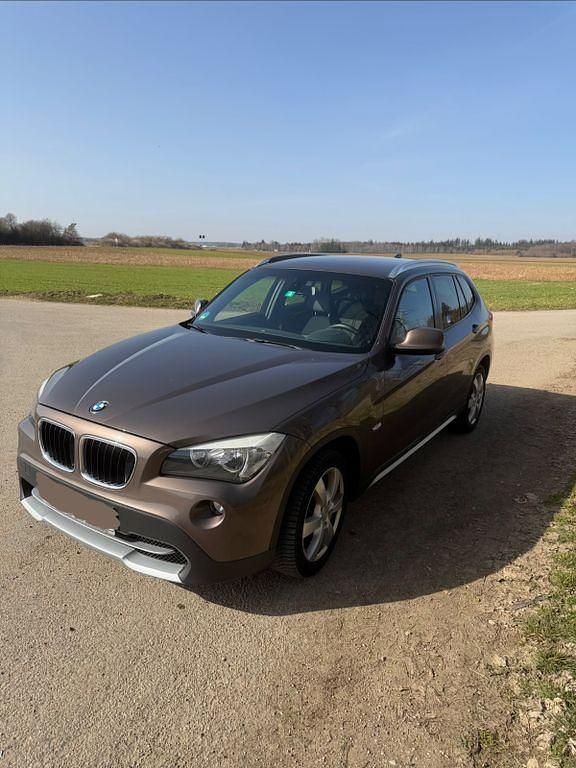 Second-hand BMW X1 143 CP (105 kW) 2012 Maro SUV