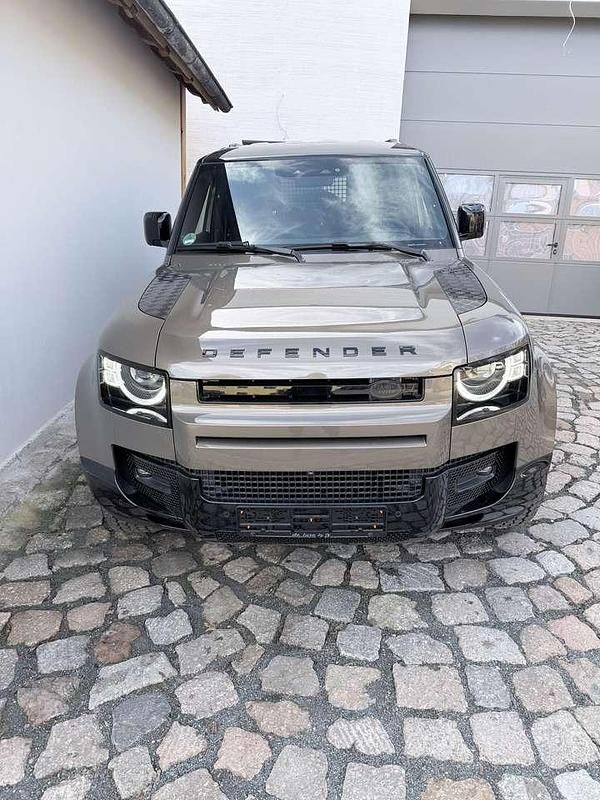 Neu Land Rover Defender SE Dynamic 249 PS (183 kW) 2025 Gondwana stone SUV