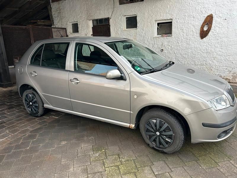 Gebraucht Skoda Fabia 54 PS (39 kW) 2007 Silber Kleinwagen