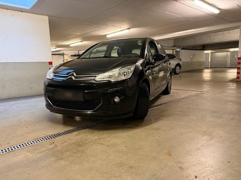 Gebraucht Citroën C3 82 PS (60 kW) 2016 Schwarz Kleinwagen