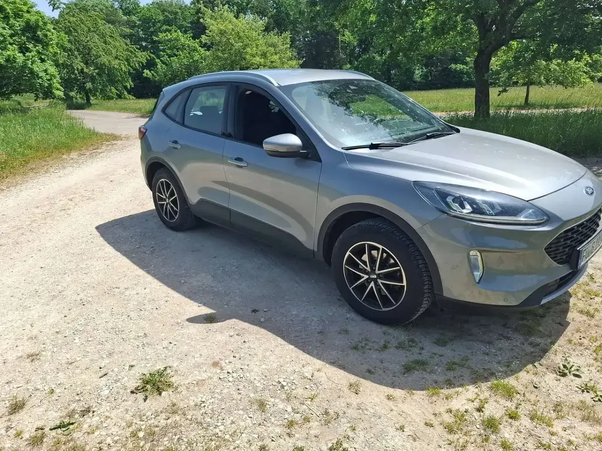 Gebraucht Ford Kuga 190 PS (139 kW) 2022 Grau SUV