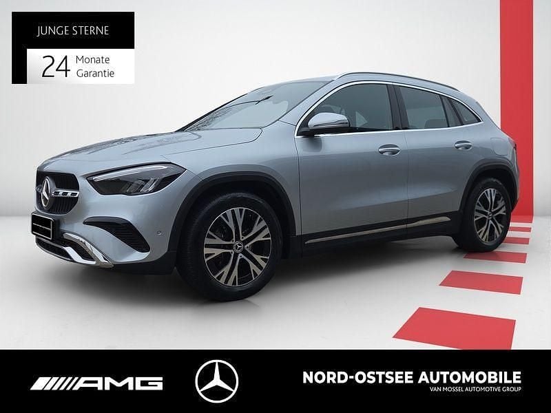 Gebraucht Mercedes GLA200 Progressive 163 PS (119 kW) 2025 Metalliclack hightechsilber SUV