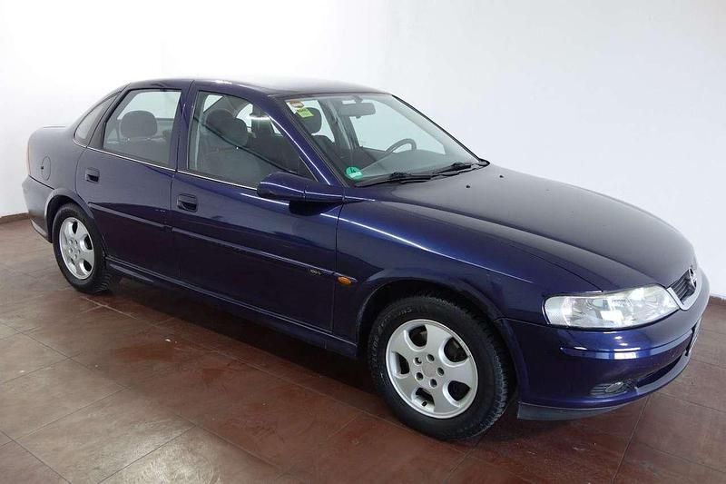 Gebraucht Opel Vectra Edition 116 PS (85 kW) 1999 Blau Limousine