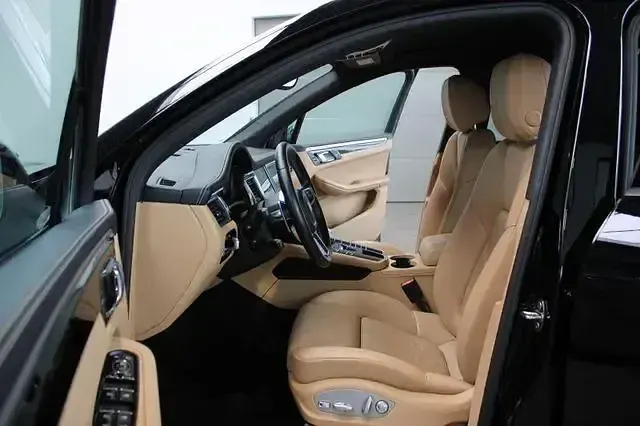 Gebraucht Porsche Macan Sport 252 PS (185 kW) 2018 Schwarz SUV