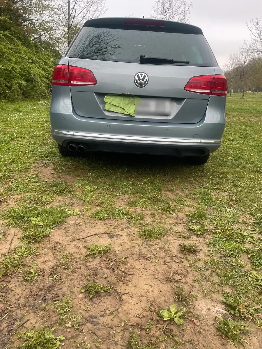 Usata VW Passat 160 CV (117 kW) 2012 Grigio Station wagon