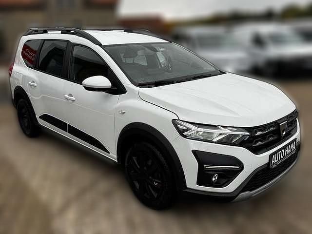 Gebraucht Dacia Jogger Comfort 101 PS (74 kW) 2022 Weiß Van / Kleinbus