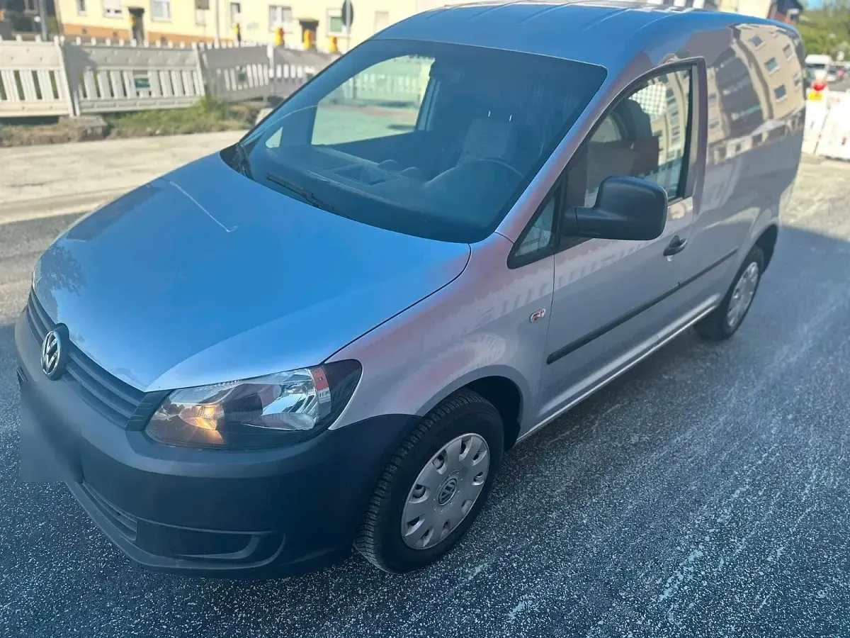Occasion VW Caddy 101 ch (74 kW) 2013 Argent Monospace