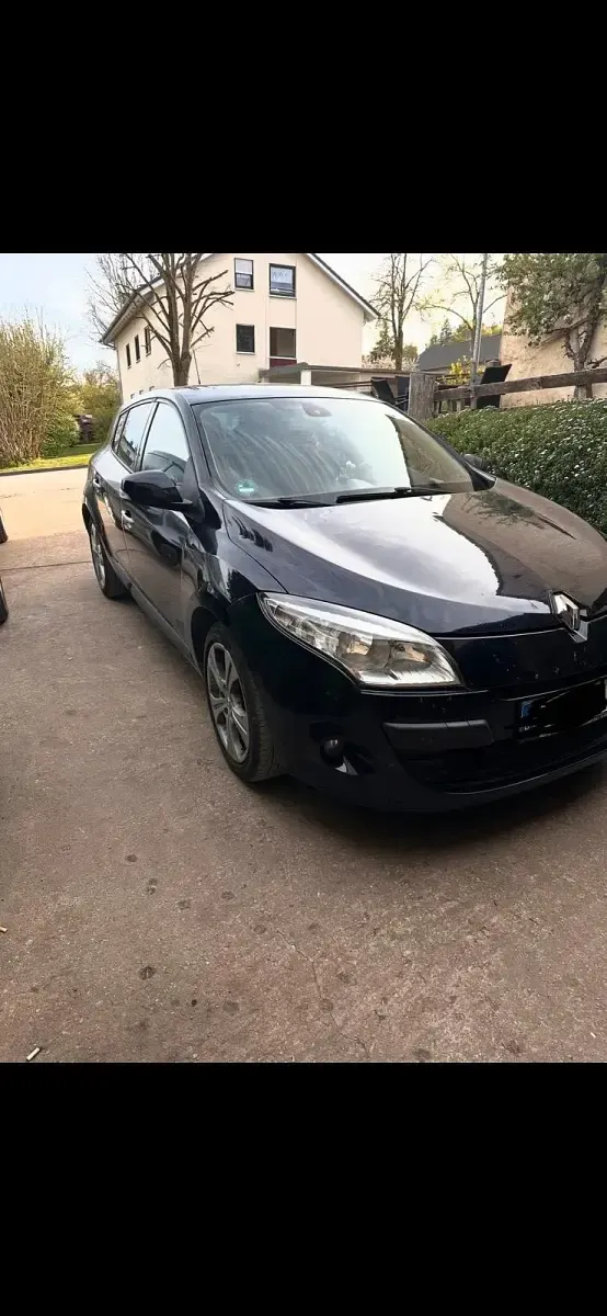 Gebraucht Renault Mégane III 110 PS (80 kW) 2010 Braun Limousine