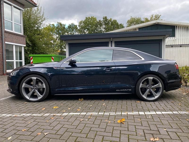 Gebraucht Audi A5 Sport 252 PS (185 kW) 2018 Blau Coupé