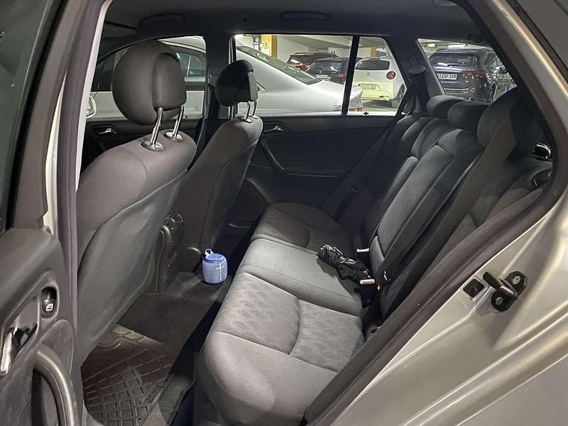 Gebraucht 2003 Mercedes C200 Classic Kombi | 2.000 € (Teuer) - Bild 1/4