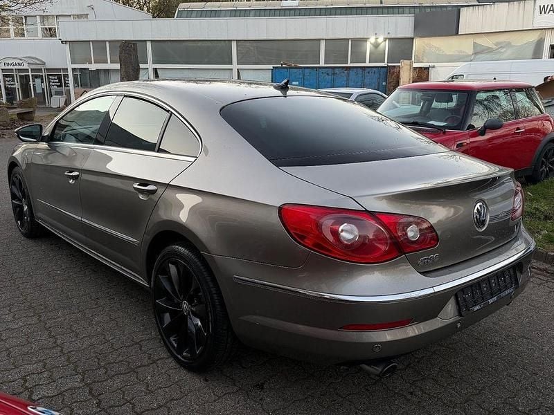 Gebraucht VW Passat Individual 299 PS (219 kW) 2008 Braun Limousine